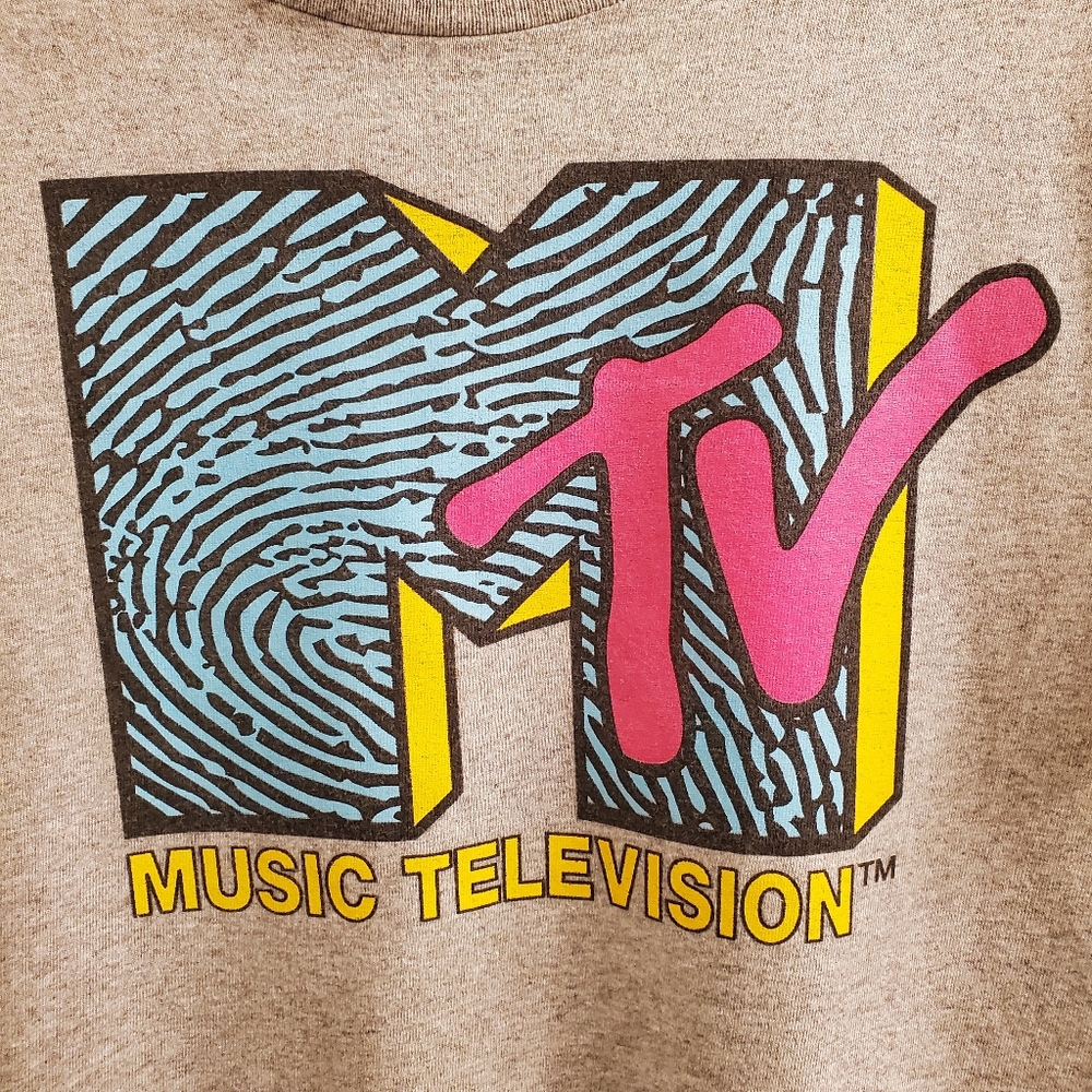 MTV Music Television logo t-shirt